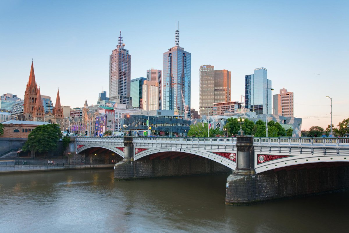 ReadyFundGo's tweet image. Hello Melbourne! Grab a friend with great ideas and bring them to our #ReadyFundGo workshop! bit.ly/1CNIMeD