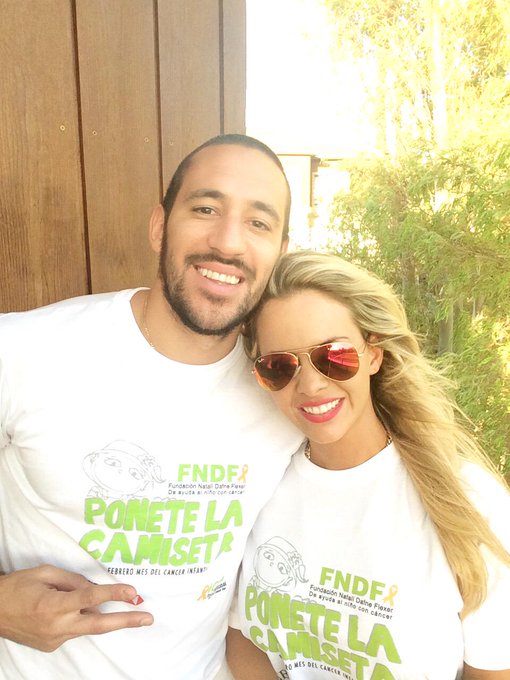 #Ponetelacamiseta y sácate una foto con una prenda blanca por los chicos con cáncer de @FNFLEXER! http://t