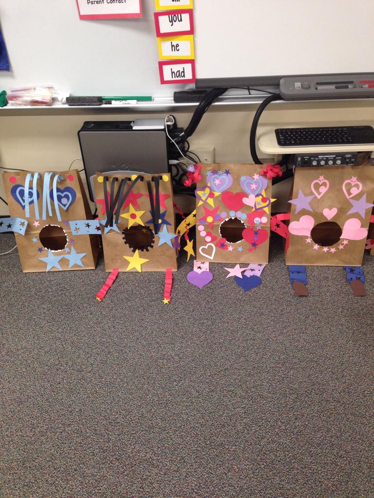Primary_Dots's tweet photo. @MacPride Valentine Monsters #creativity http://t.co/v2VCAM6ZRo