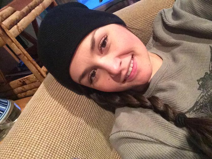 Only a couple days left of vay-cay ..... And I am all snuggled up! Loving it http://t.co/RhaGEweLK7<a href="/tag/lol"class="tags"><span>#lol</span></a><a href="/tag/bedroomeyes"class="tags"><span>#bedroomeyes</span></a>