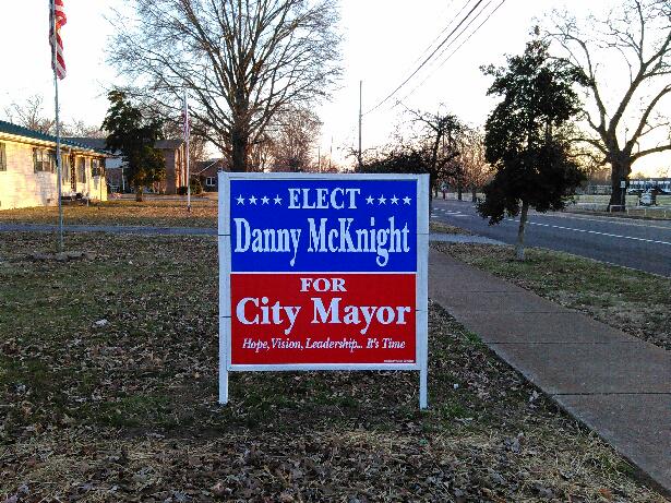 Mcknight4Mayor's tweet photo. Someone's been busy... #awesomevolunteers #vote4mcknight http://t.co/VM6MoRM4gJ