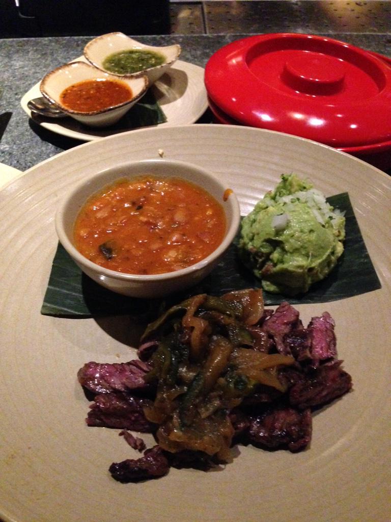 AntoinetteAdani's tweet photo. Carne al Carbon #Chicago #ChefBayless #FronteraGrill http://t.co/zRNWrXRped