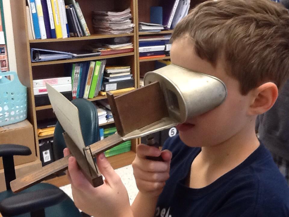 evieodor's tweet image. Seeing the origin of google cardboard. Love when they take digital to analog and analog to digital #chccschat
