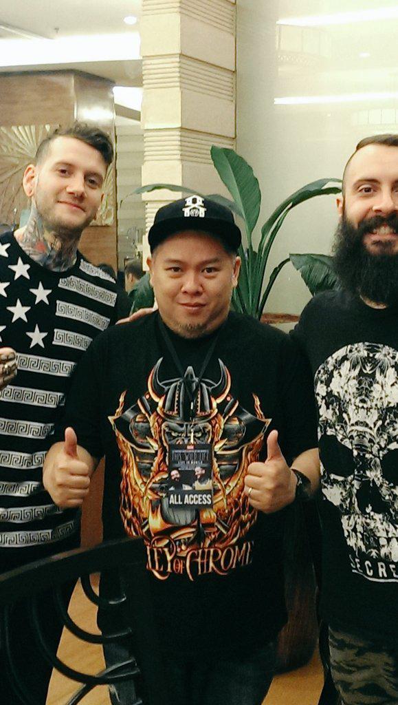 phatboylim's tweet photo. Guess who just arrived in Manila! Be in the know #supremesecreteshow @KevinTWL @AdelTWL http://t.co/RA29f0Jmes