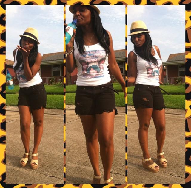 PrettyyyyE's tweet photo. Dat coco🍫🍫🍫 #ILuvdisPic #RestMeMe😘 http://t.co/meTvs6NSpy