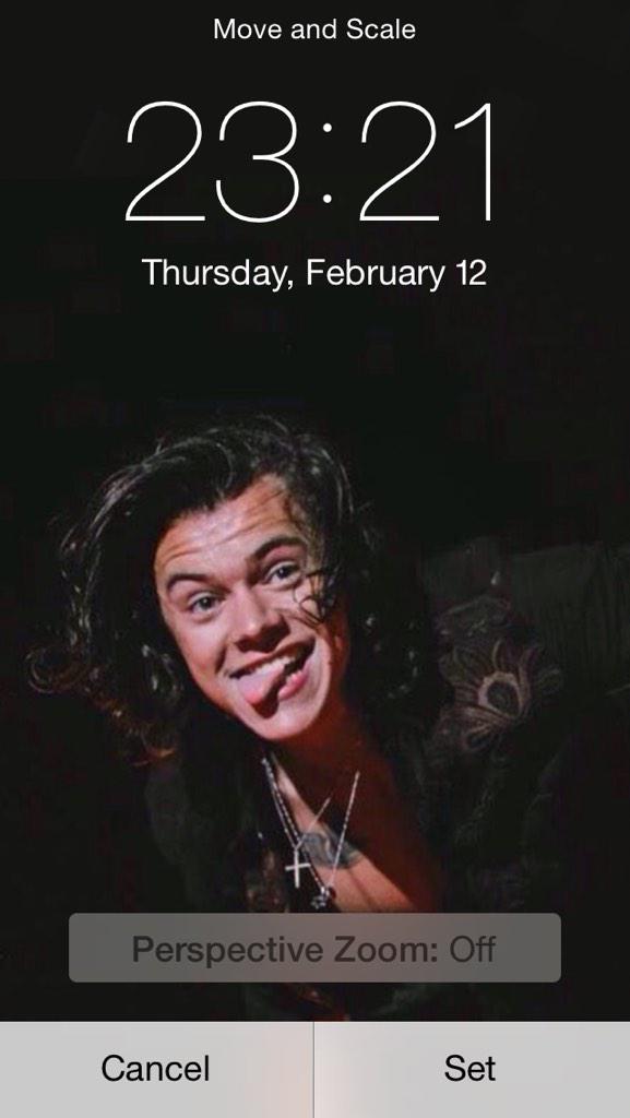 nirry lockscreens, rt if you want them

(mbf so I can DM them to you)