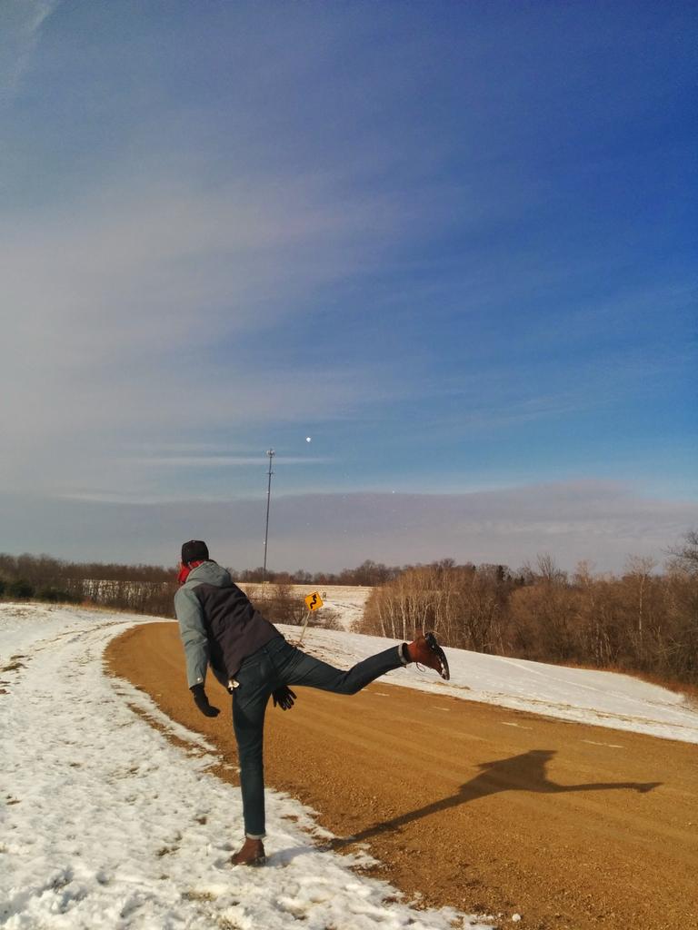 zkprband's tweet photo. Minnesota photos, throwing snowballs, etc. http://t.co/vLXzkaDnKM