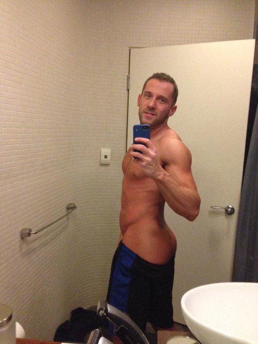 VOTE PLEASE!! BEST PORNSTAR/TOP/ASS 2014 HOOKIES http://t.co/TBvF79x12v :) on bottom of page http://t