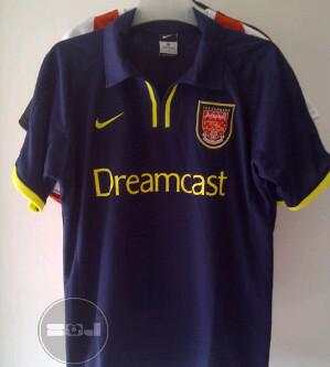 shootonjersey's tweet photo. Arsenal 00/01 away • Dreamcast 

Order via 
SMS/WA: 081266931899 
Pin: 27C311AB 

http://t.co/ASWagsRi63
( @postingreseller   )