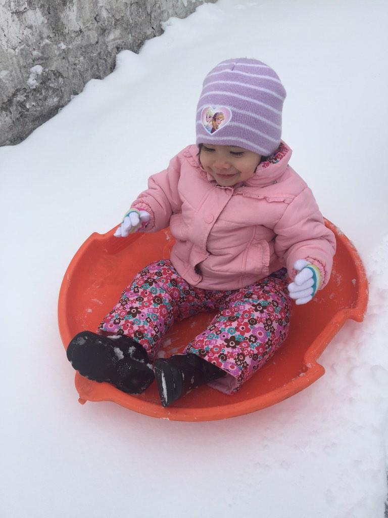 JaviC1222's tweet photo. She's growing up to fast !!! #MyBabyGirl http://t.co/jhP59xVolI