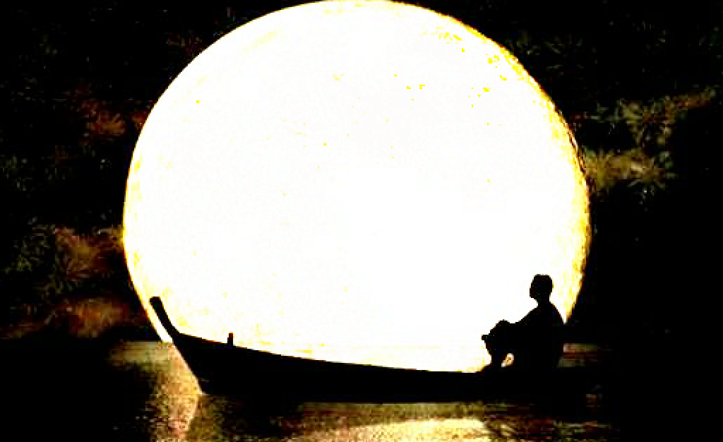 EmamTo's tweet image. ولقد بكيت على فراق أحبتى لما علمت بان فراقهم لى مقدر.يا أيها القمر المغيب وهما فى وسط الكواكب والنجوم يطلع قد كنت أجز