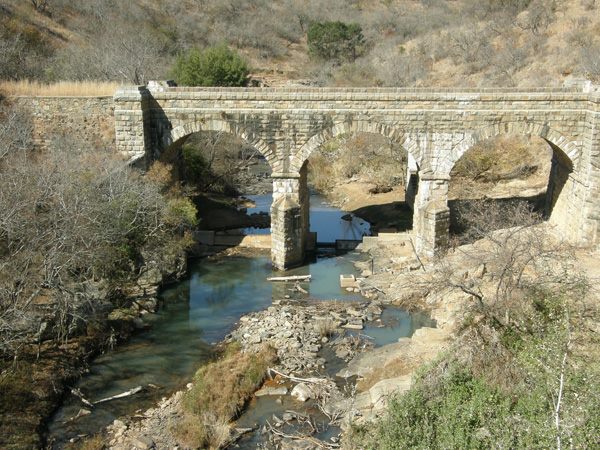 KrugerLowveld's tweet image. The historical Spekboom River bridge #Lydenburg #Mashishing #history #Route36 ow.ly/IYYdj