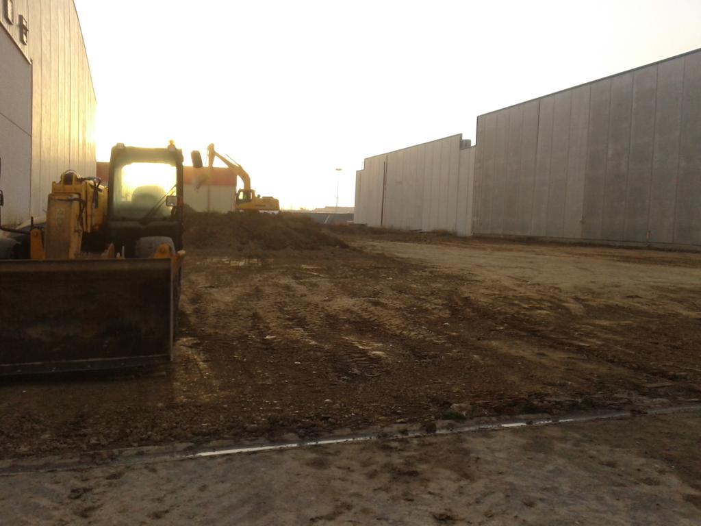 Scanfisk's tweet photo. Comienzan las obras de ampliación @Scanfisk #mrfisk http://t.co/pln8fmUjr5