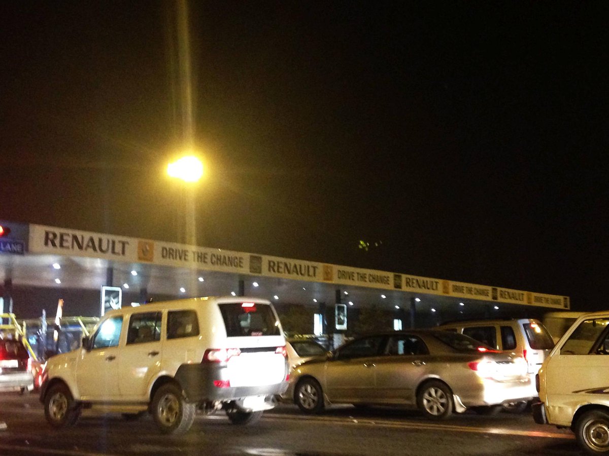 ndtv's tweet photo. No toll across 125 toll plazas in India for passenger &amp; non-commercial vehicles http://t.co/UEJiV3Rx5u http://t.co/h65czNRt6T