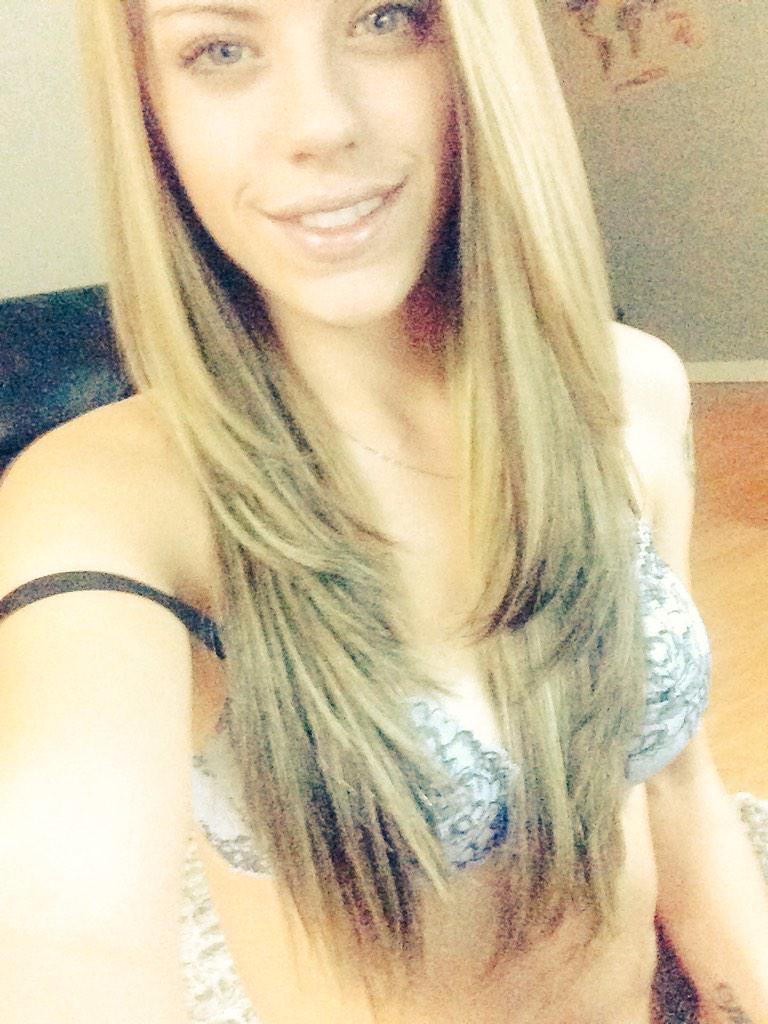 Pendejita que perdio su celu con estas fotos+19