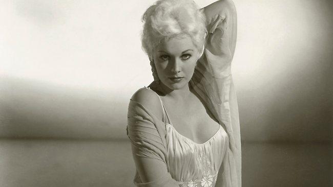 Happy Birthday Kim Novak ( Chicago, Illinois, February 13, 1933 ) 