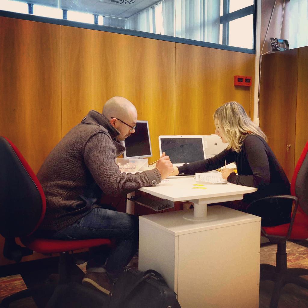 BccCapaccio's tweet photo. #BccSpace il nuovo spazio di condivisione cooperativa della #bcccapaccio #cisiamo #nonsolobanca - win win #gpstudios http://t.co/J0Bjt38nkE