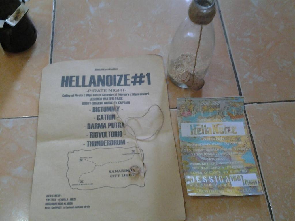 Kita juga dapat undangan yg keren dari acara #HELLANOIZE bezok malam :D (abaikan asbaknya)