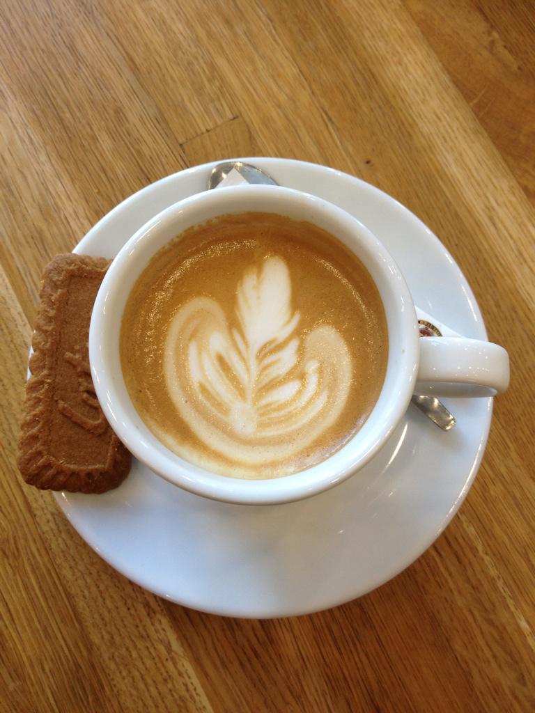 JoetsTweet's tweet photo. Goeiemorgen demi~Scuro | #koffieleutje http://t.co/p4LKn4DxKw