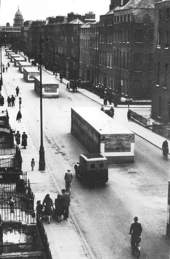 PhotosOfDublin's tweet image. Bomb shelters on Dublin's Gardiner street during world war 2. 
How many people knew we had those?