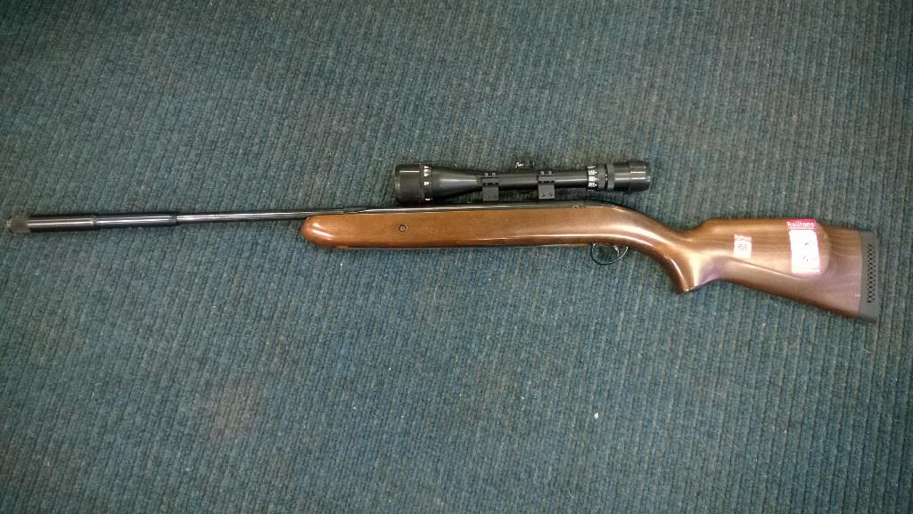 JimRailton's tweet photo. Shoot down to the saleroom tomorrow - we have a BSA .177 air rifle up for grabs! http://t.co/2vrmcjYbP5