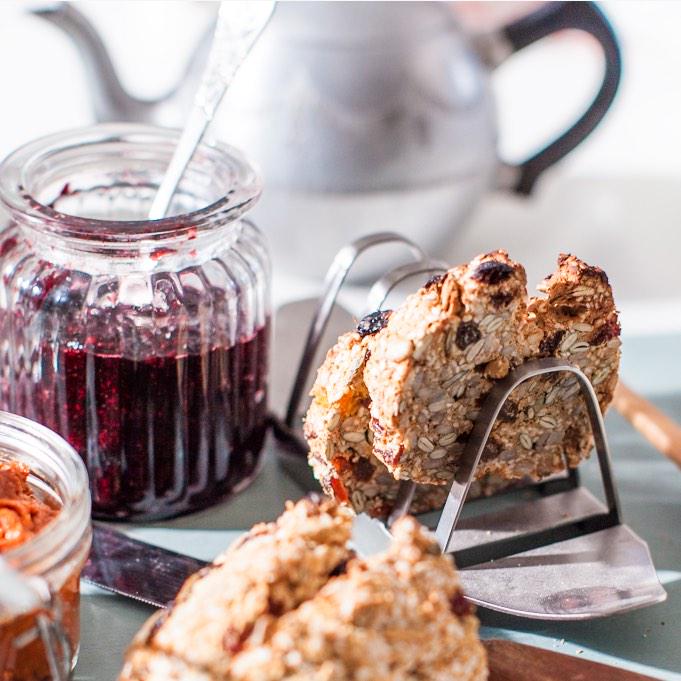 HemsleyHemsley's tweet image. What's for breakfast this morning? A warm slice of #MultiseedLoaf &amp;amp; #InstantBlueberryChiaJam from #TheArtOfEatingWell