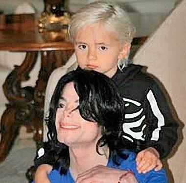 Michael Jackson\s first born son Prince Michael Jackson Jr. Is 18 today!  Happy Birthday.   