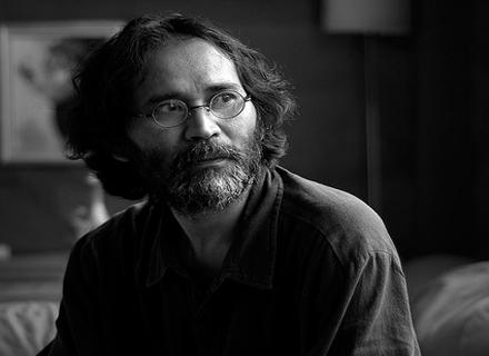 R.I.P.  Alm. Alex Komang, salah satu seniman lakon terbaik Indonesia (Al-Fatihah...)