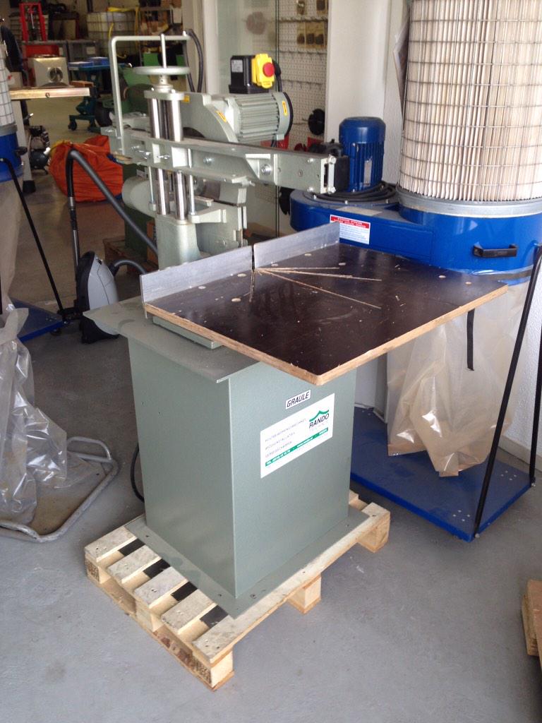 randoSneek's tweet photo. #tekoopgevraagd #houtbewerkingsmachines #bel 0515431570 #elcon #graule #altendorf #harwi #tigerstop #robland http://t.co/dCvjB5TPK8