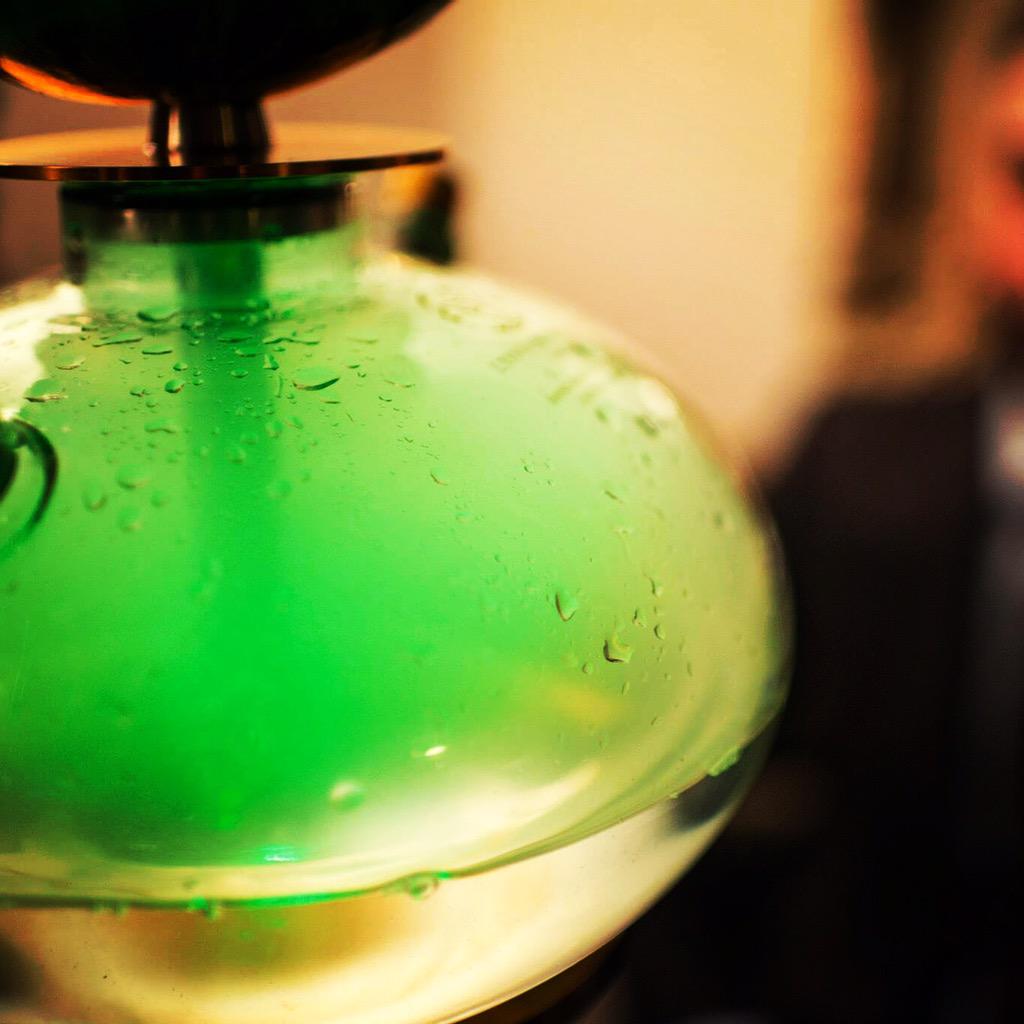 bespokeshisha's tweet photo. Alluring Blue, Tempting Red or Dazzling Green? #Londonshishacompany #love #like #london #Shisha #luxury #hookah http://t.co/8h1tuoMpaW