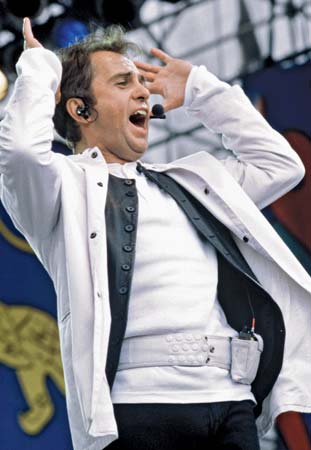 Happy Birthday Peter Gabriel. Here\s hoping it\s the best yet. 