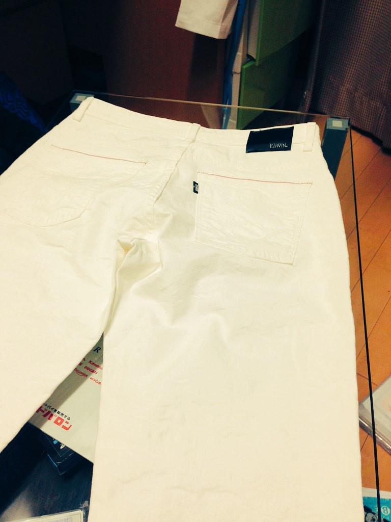 ryu_2ooo's tweet photo. 買ったった!👕👖👒
えいちゃん付き合ってくれてさんきゅ!
#そーとー飛んだ諭吉さん
#MA-1
#ARGOS
#マエムラ
#Blake
#NEWERA
#glu
#EDWIN
#SUPERWAN
#NY http://t.co/DF3tmMFxsP