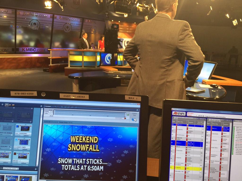 ErinLittleKC's tweet image. Busy morning @Kmbc!! #breaking news #weekendsnow #joinusnow