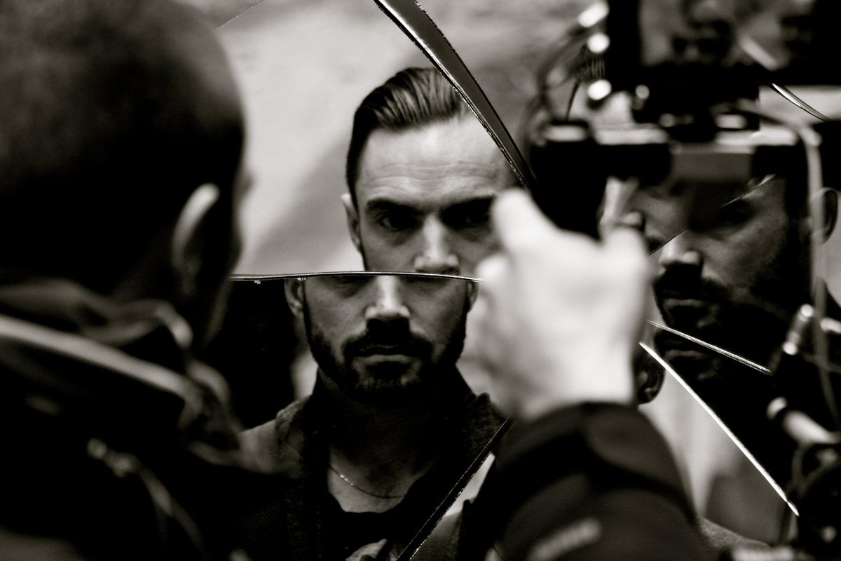 Notre clip #PoupéesRusses est sorti > vevo.ly/P1Vmmq  ! Réalisé par Greg et Lio.