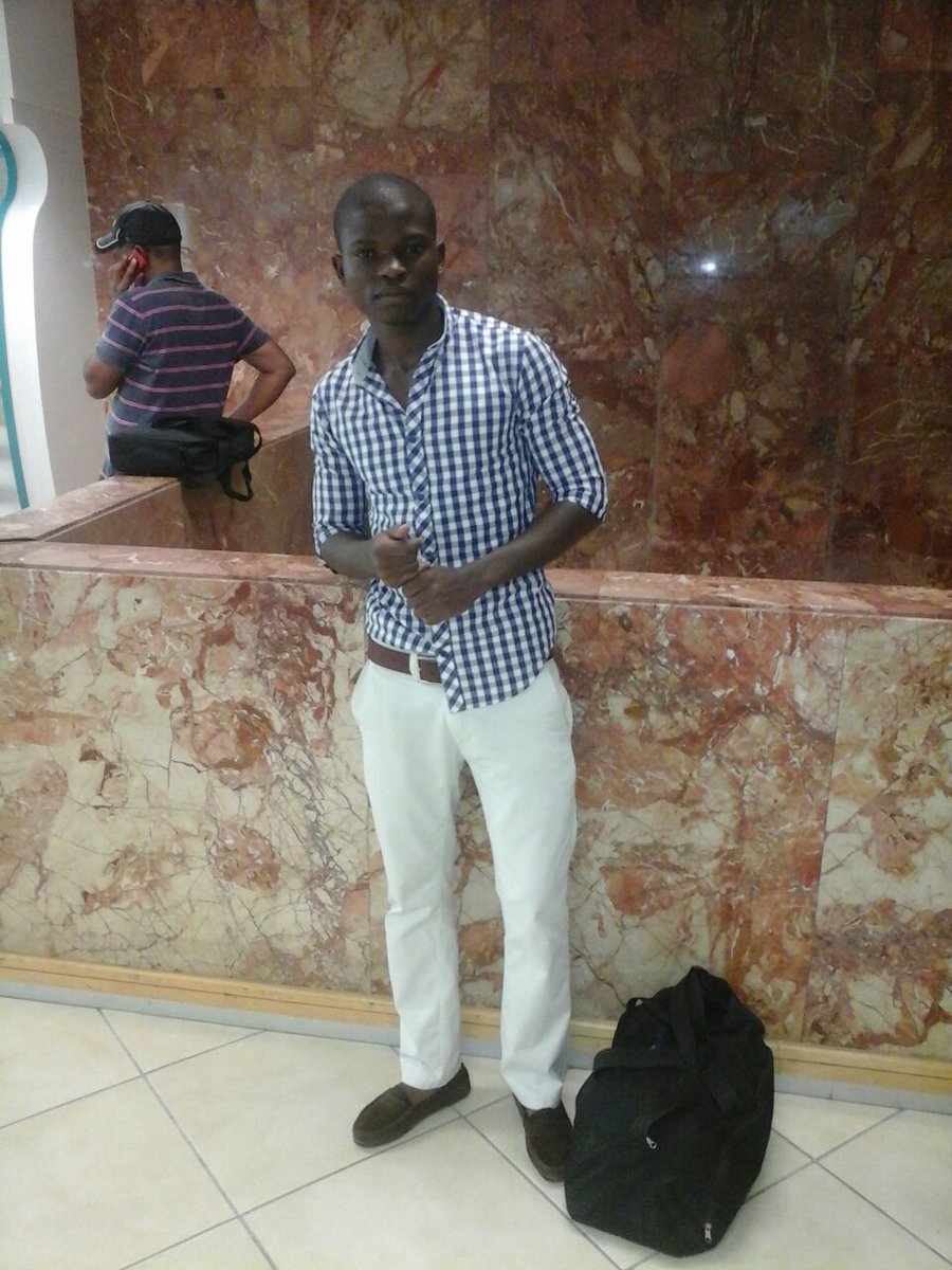 nhlanhlamntwan1's tweet photo. Life amazing wake up in new places #streetdisciples http://t.co/tU5XBOcvSy