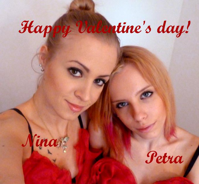 :)) Back online http://t.co/KEU5OPueWX