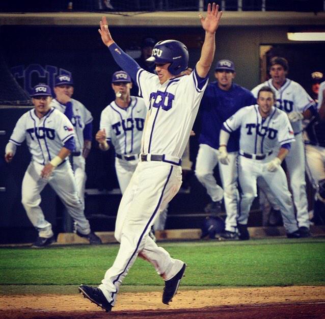 BigLeagueDigest's tweet image. NCAA game day today boys and girls👌