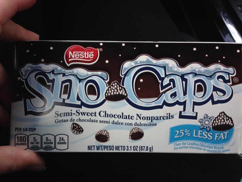 iamginahayes's tweet image. Leftover #SnoCaps for #breakfast... Best thing about the #movies?? #yum