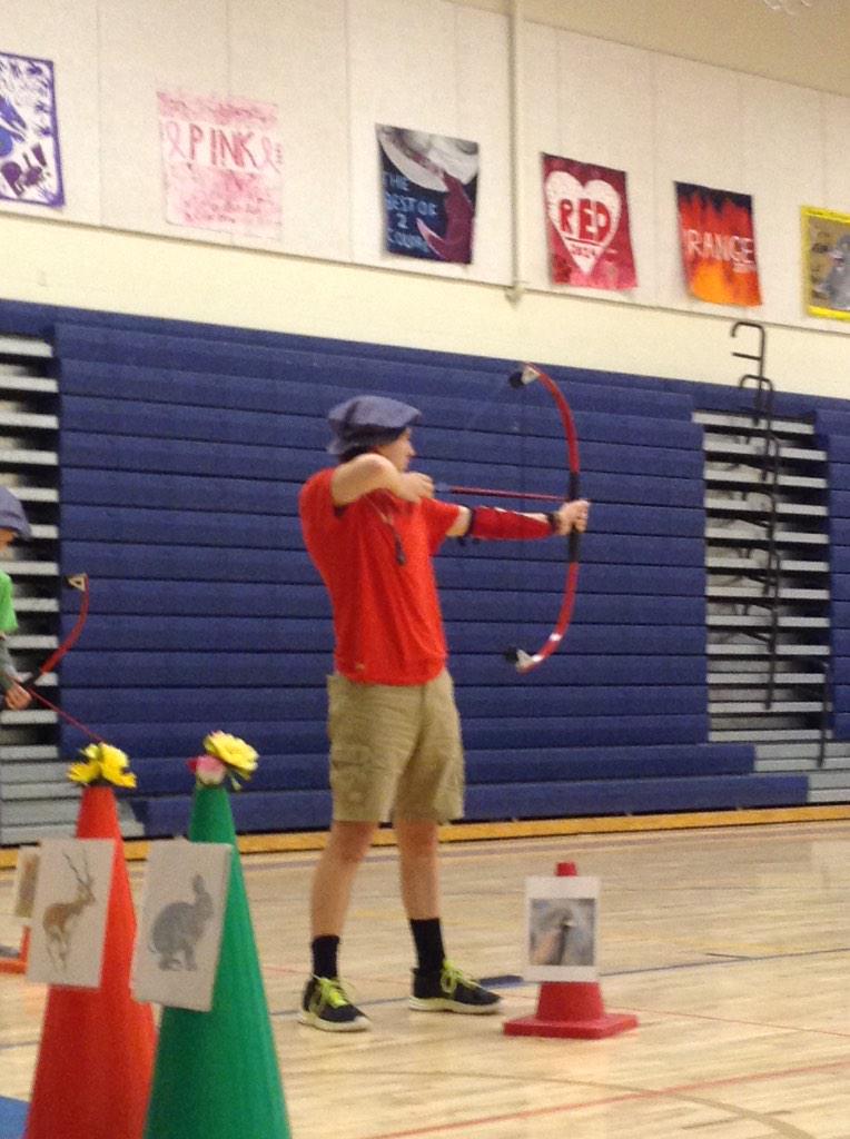 rome_rms's tweet photo. #rmsrenfest #archery! http://t.co/wg9PQPVdSX