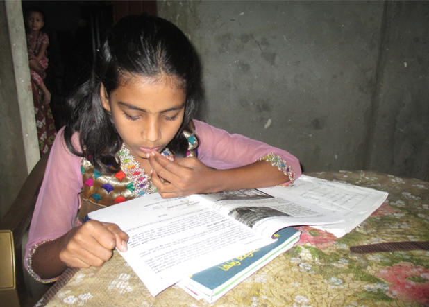 food4thehungry's tweet image. Q: How do we stop #childmarriage? A: It starts with #education ow.ly/IXYwQ #FHblog