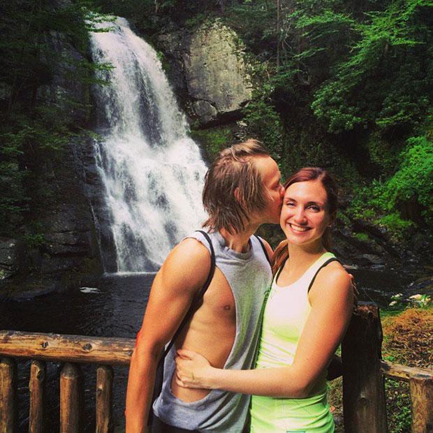EA <a href="/KrisCann5/">Kristin Canning</a> &amp; her BF know what's up when it comes to getting #UpNOut together on.self.com/1zd6udY #ValentinesDay