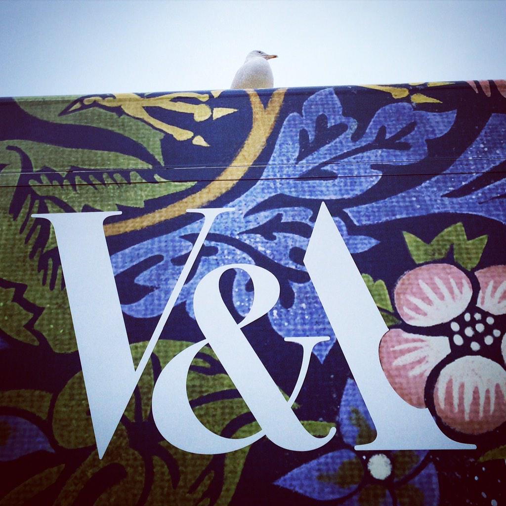 jobletcher's tweet image. Great to see #Dundee residents enjoying @VADundee @ARTinaBUS new exhibition #DesigninMotion