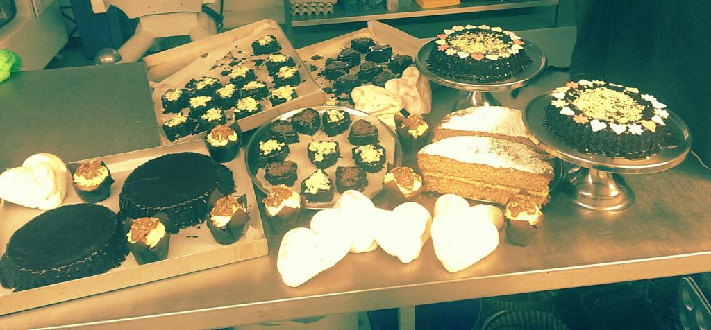 HeliganKitchen tweet picture