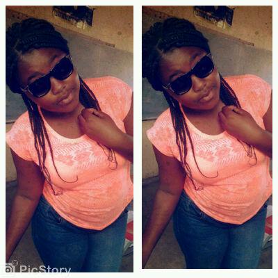 Iam_Sinothando's tweet photo. Shades in Class!! http://t.co/GHcR1Oulee
