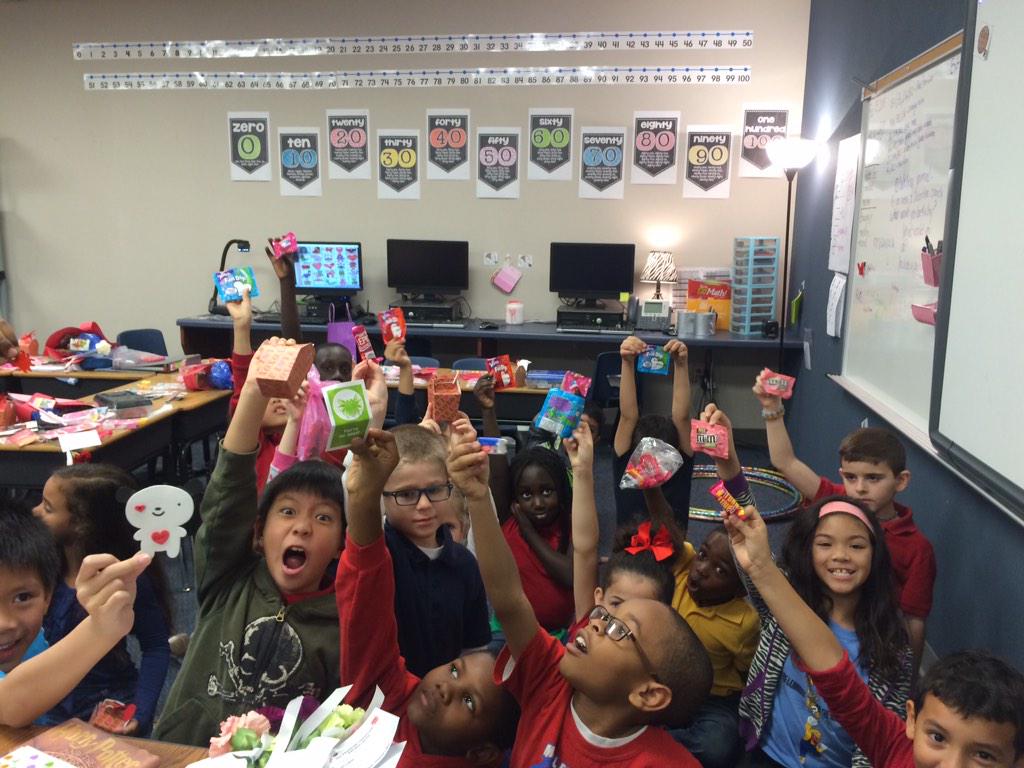 MrsJDyer's tweet photo. We ❤️ Valentines! http://t.co/vSEPoZ2peX