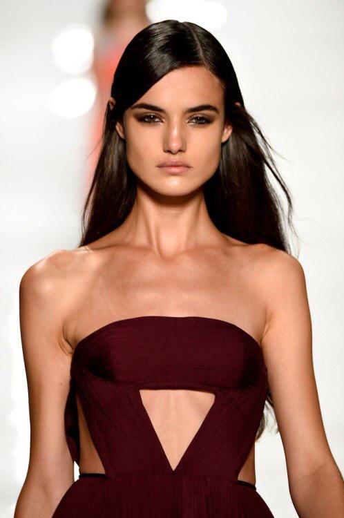 ModelTweetz tweet picture