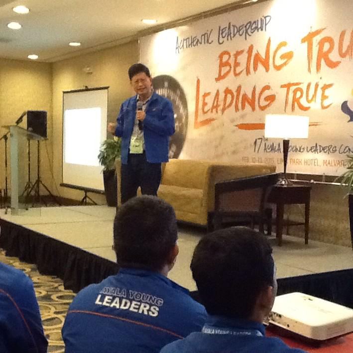 AYLeaders_'s tweet photo. Mr Tony Aquino urges #17thAYLC participants: Serve God's will by serving your fellowmen. #betrueleadtrue #tangguyub http://t.co/NFoAPcP15b