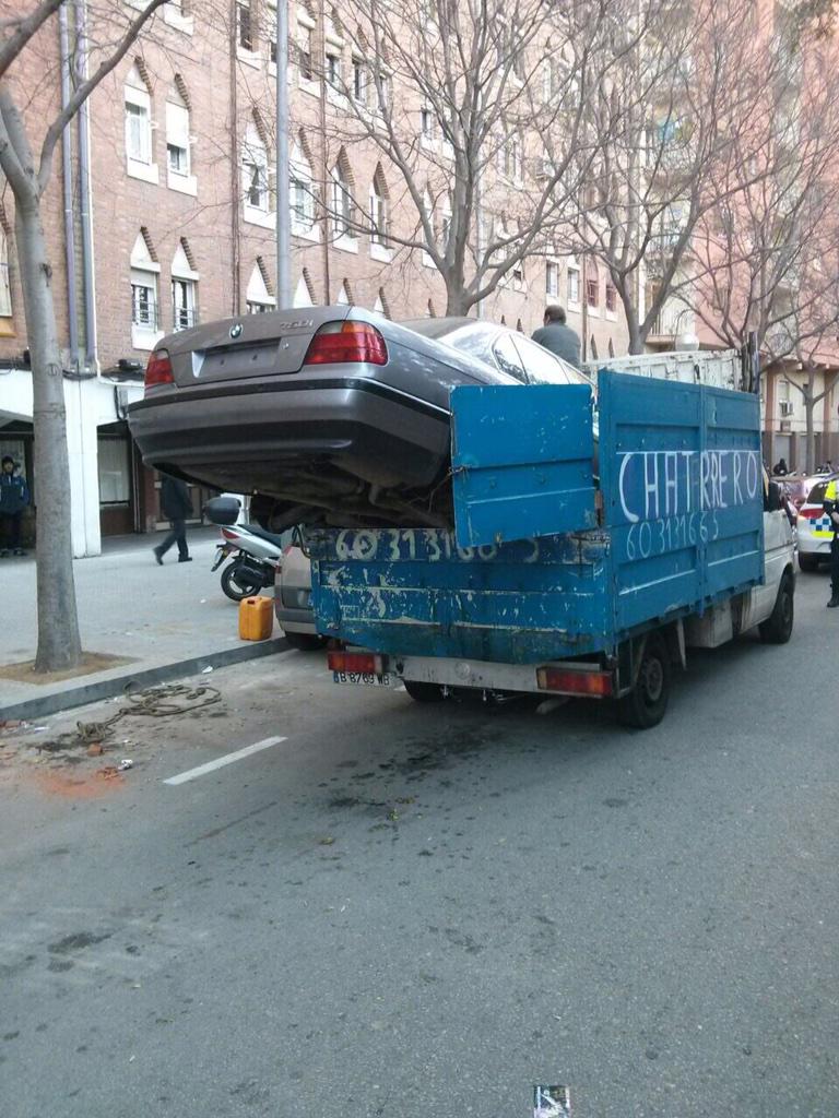 Guàrdia Urbana Barcelona tweet media