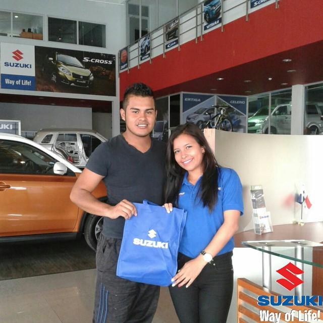SuzukiPanama's tweet photo. Los ganadores están retirando sus Kits Carnavaleros.
#CarnavalesConSuzuki @suzukipanama #Q… http://t.co/pdBR0fQUSx http://t.co/BeasGaQMd1