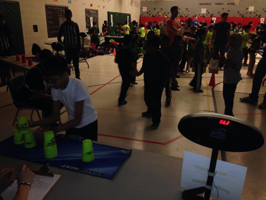 Freen78's tweet photo. Let the relays begin!  @brisdaleps #FMSM #speedstacks http://t.co/x3C8NnUzB9